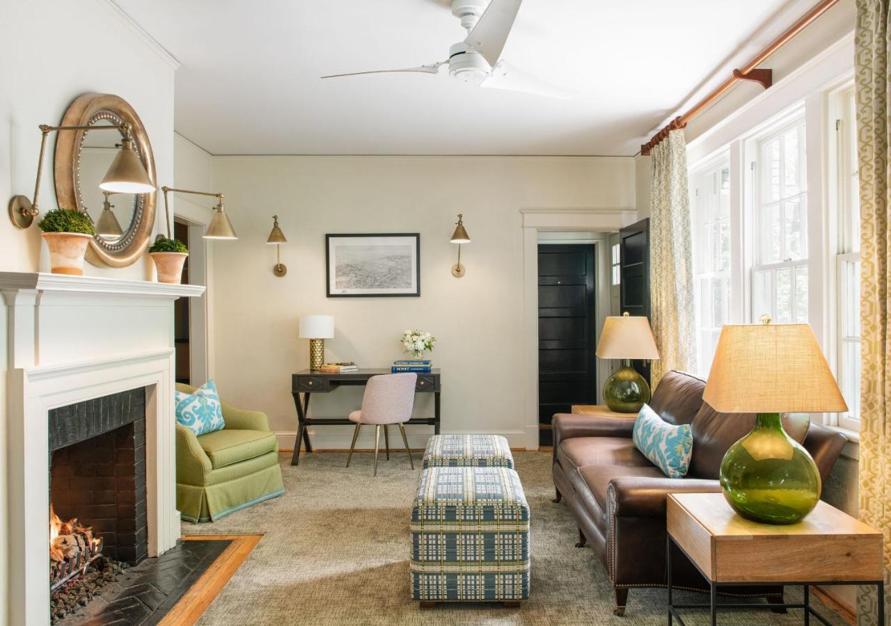 Oakhurst Inn At The University Charlottesville Esterno foto