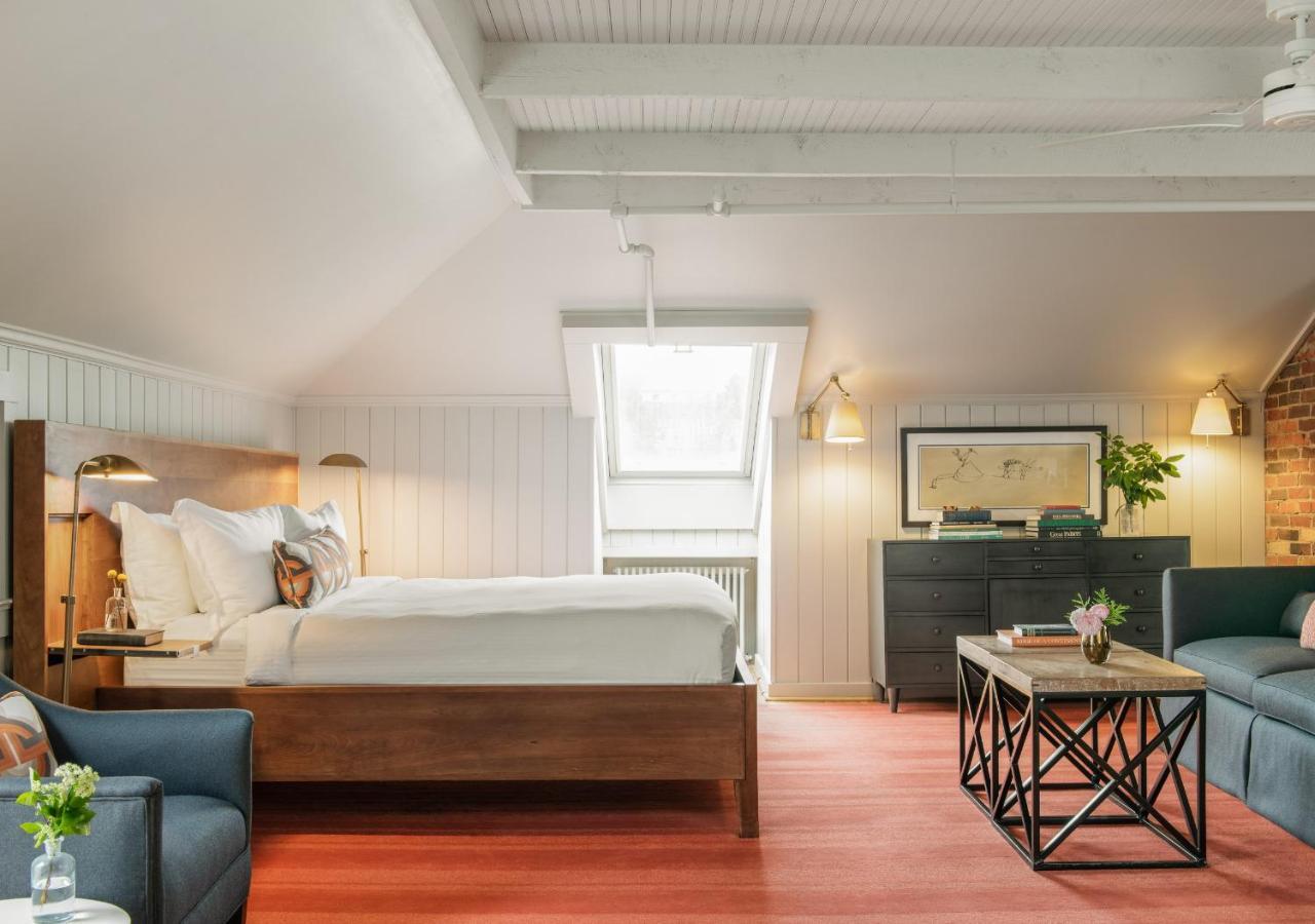 Oakhurst Inn At The University Charlottesville Esterno foto