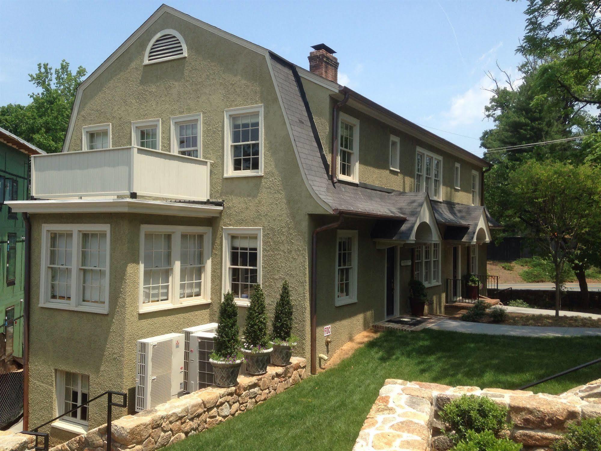 Oakhurst Inn At The University Charlottesville Esterno foto